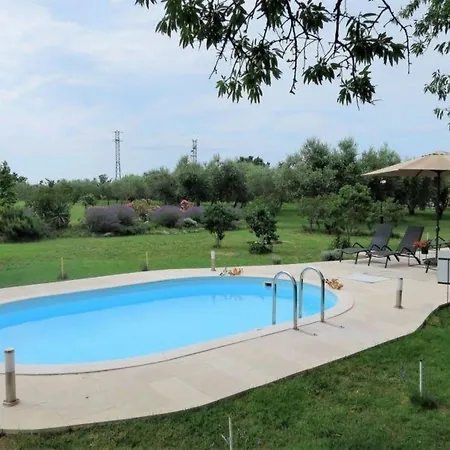 Dom wakacyjny Mit Privatpool Fuer 9 Personen Ca 110 Qm In Vodnjan, Istrien Istrische Riviera *